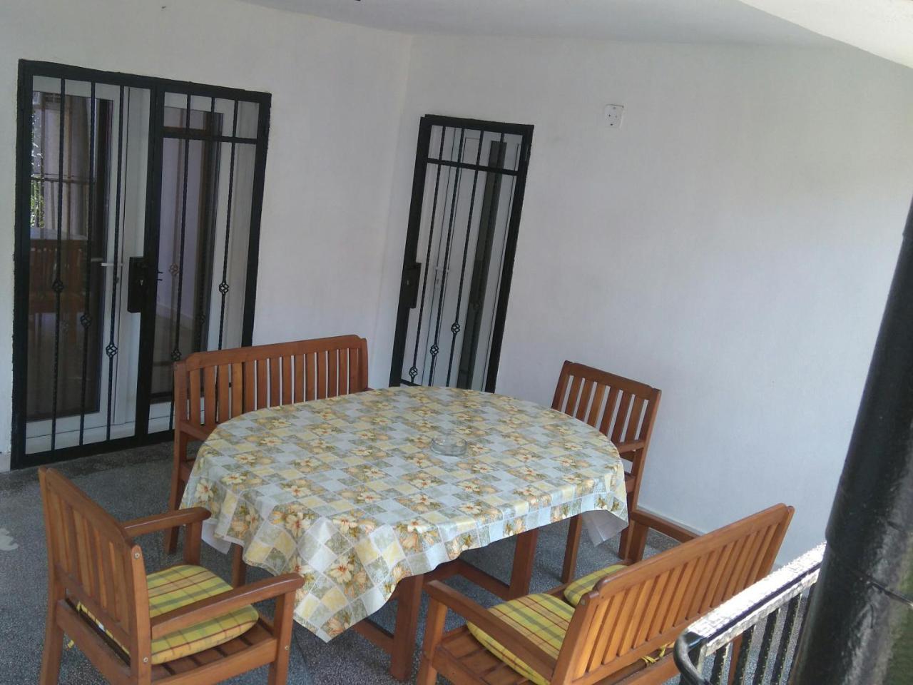 Zoi Residence Костинещи Екстериор снимка